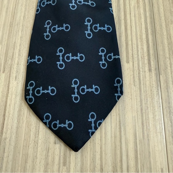 Authentic Vintage Gucci Silk Tie in Navy & w Light Blue Stirup Accents - Picture 4 of 5